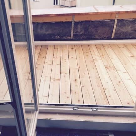 Lärchendiele auf Terrasse - Verlegt von Parkett Stelzl